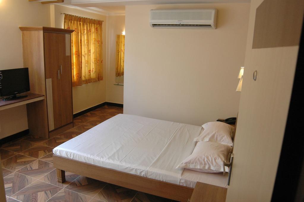 Hotel S R M Central Park Chennai Quarto foto